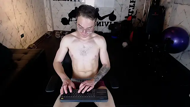 Lil James online show from December 15, 8:13 pm