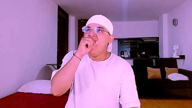 Snapshot of Santo_Pecado_ chatting on October 24, 12:56 pm Santo Pecado  online show from October 24, 12:56 pm