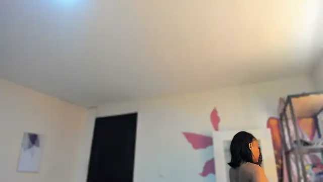 YariRose online show from March 19, 3:05 pm