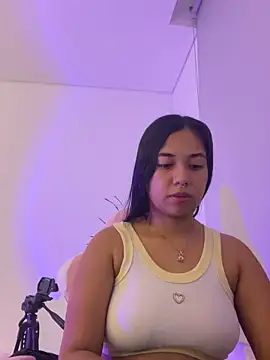 aly nicols online show from December 22, 2:19 am