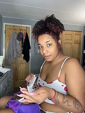 Nahomy Sara online show from March 25, 3:40 pm