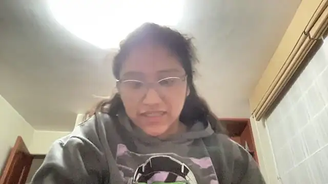 Snapshot of Kmiii21 chatting on October 23, 2:55 am Kmiii21 online show from October 23, 2:55 am