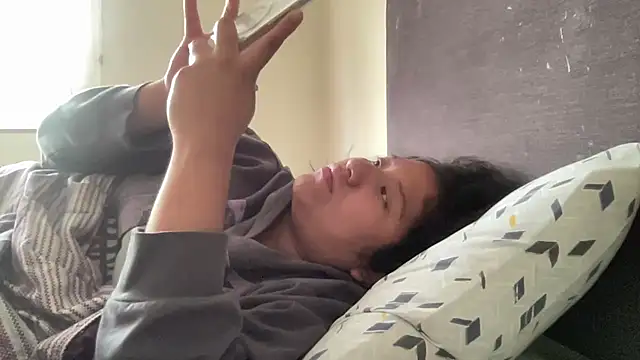 Snapshot of Kmiii21 chatting on November 7, 5:35 pm Kmiii21 online show from November 7, 5:35 pm