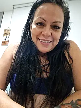 Snapshot of viviana-sexi chatting on April 13, 5:35 am viviana-sexi online show from April 13, 5:35 am