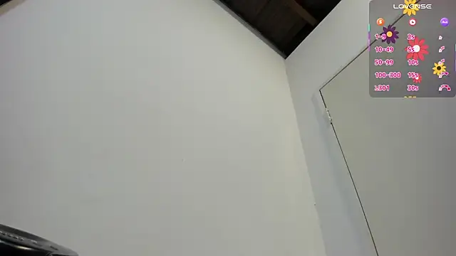 Snapshot of mirandaduboiss chatting on March 2, 4:47 pm mirandaduboiss online show from March 2, 4:47 pm