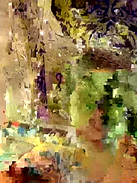 kutekiwi online show from December 18, 8:20 am