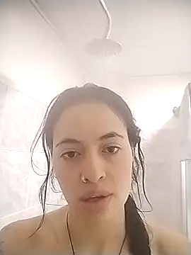 Snapshot of Chuchii05 chatting on October 27, 6:34 pm Chuchii05 online show from October 27, 6:34 pm