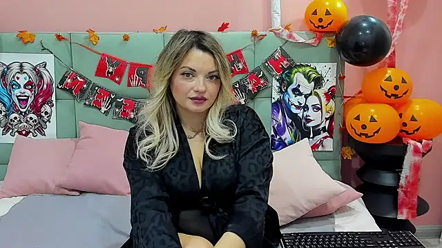 WilmaSanders online show from October 22, 2:23 am