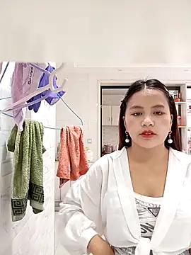 Snapshot of love-xx chatting on October 29, 1:19 am love-xx online show from October 29, 1:19 am