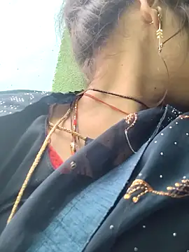 Snapshot of Bhumika_Love chatting on October 25, 10:23 am Bhumika Love online show from October 25, 10:23 am