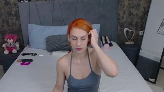 AmberMinxy online show from November 22, 6:23 am