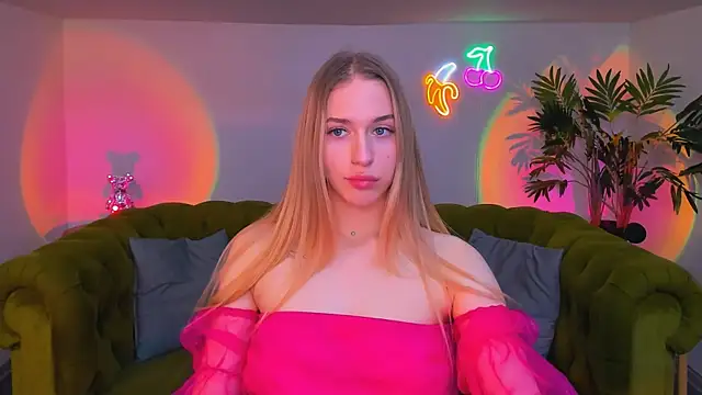 sassy cutie online show from November 30, 6:17 am