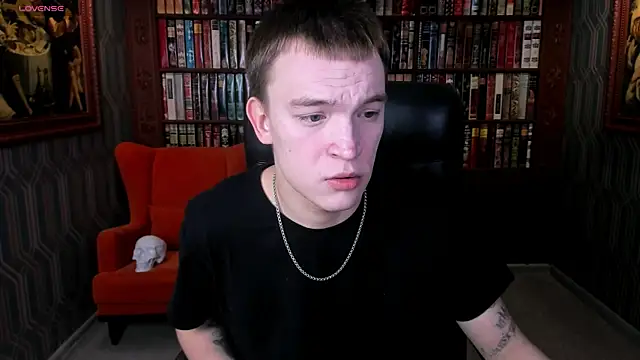 Derek Banville online show from December 3, 7:34 pm