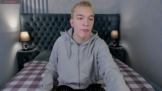 Derek Banville online show from January 7, 7:38 pm