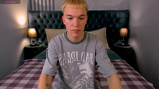 Derek Banville online show from January 10, 8:21 pm