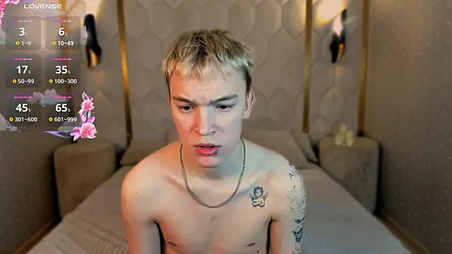 Derek Banville online show from February 4, 8:03 pm