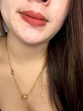 Snapshot of helo-kitty chatting on November 8, 2:34 am helo-kitty online show from November 8, 2:34 am