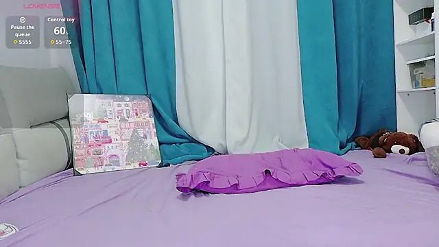 Snapshot of BK_PINK1021 chatting on November 26, 1:50 am BK PINK1021 online show from November 26, 1:50 am