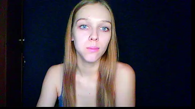 Snapshot of mari_martin chatting on December 5, 1:31 pm mari martin online show from December 5, 1:31 pm