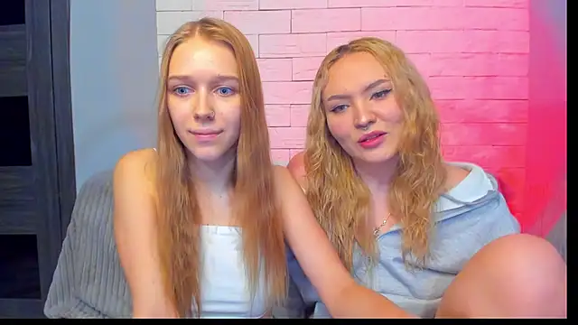 Snapshot of mari_martin chatting on December 14, 5:29 pm mari martin online show from December 14, 5:29 pm