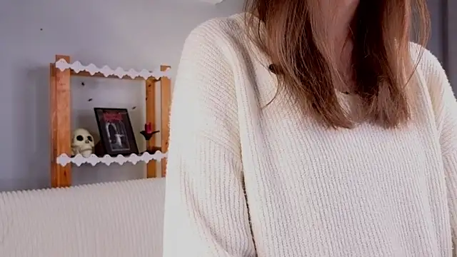 KateCahee online show from November 3, 12:35 am