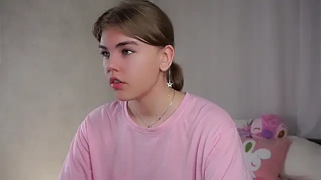 MelodyBaur online show from March 19, 11:58 am