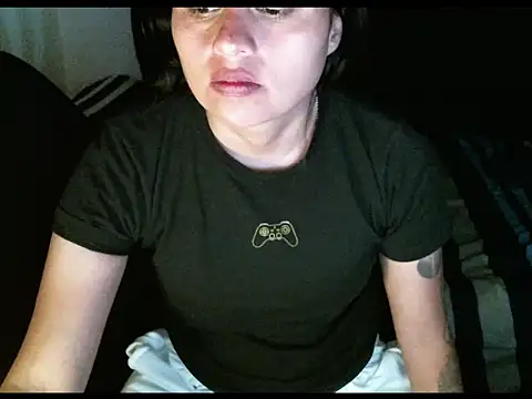 Snapshot of Negritatata chatting on April 21, 1:42 am Negritatata online show from April 21, 1:42 am