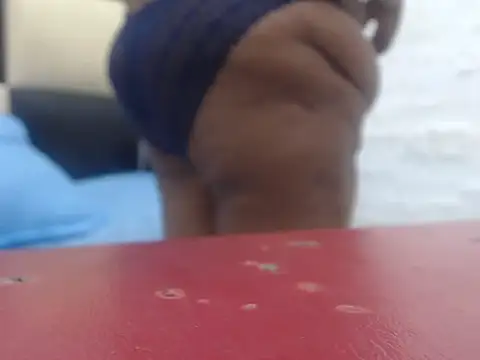 Snapshot of MatureMilfxxx chatting on October 31, 4:24 am MatureMilfxxx online show from October 31, 4:24 am