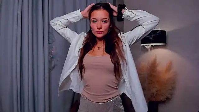 Snapshot of KeshaRachi chatting on November 11, 1:05 am KeshaRachi online show from November 11, 1:05 am