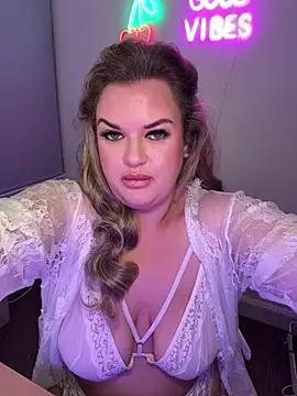 Snapshot of Scottish_Milf_Bella_xo chatting on October 31, 12:55 am Scottish Milf Bella xo online show from October 31, 12:55 am