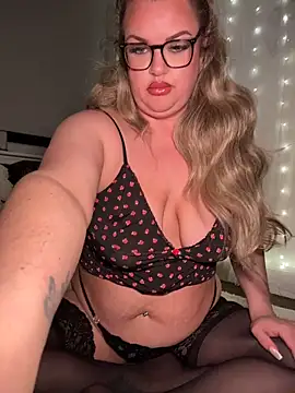 Scottish Milf Bella xo online show from March 13, 12:50 am