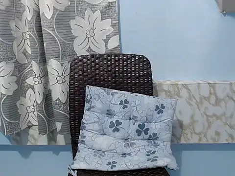Snapshot of Skinny_Jean18xxx chatting on March 30, 10:22 pm Skinny Jean18xxx online show from March 30, 10:22 pm