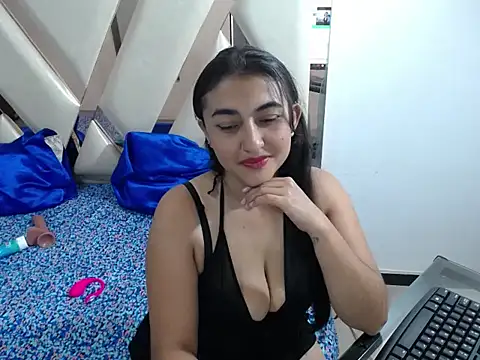 yuliet latin69 online show from November 1, 1:13 pm