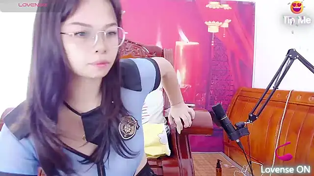 Maomilove1 online show from January 8, 9:00 am