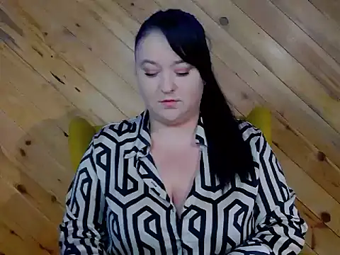 Snapshot of SensualCrisa chatting on October 27, 5:11 am SensualCrisa online show from October 27, 5:11 am