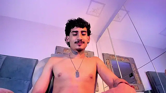 Mr Strike online show from February 3, 6:40 am