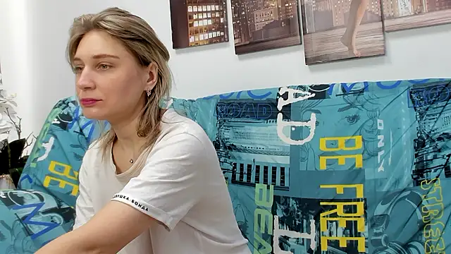 Tenderly Sophie online show from February 28, 1:17 am