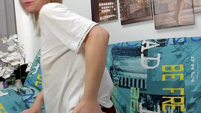 Tenderly Sophie online show from March 2, 7:15 am