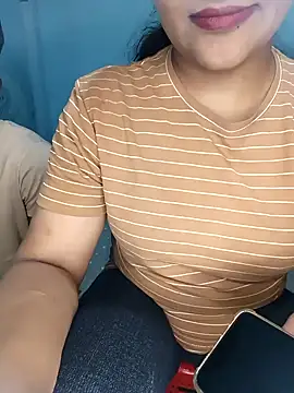 Snapshot of CoupleShow_432 chatting on November 23, 1:44 pm CoupleShow 432 online show from November 23, 1:44 pm