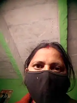 QRESABABY online show from November 8, 11:36 pm