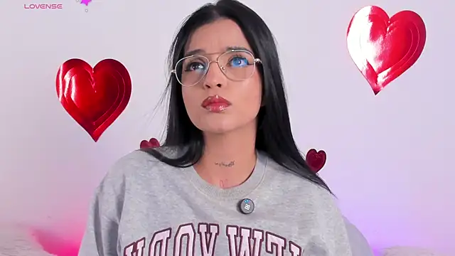 Snapshot of Sophie_Duarte chatting on February 13, 3:13 am Sophie Duarte online show from February 13, 3:13 am