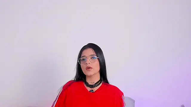 Snapshot of Sophie_Duarte chatting on March 1, 11:51 pm Sophie Duarte online show from March 1, 11:51 pm