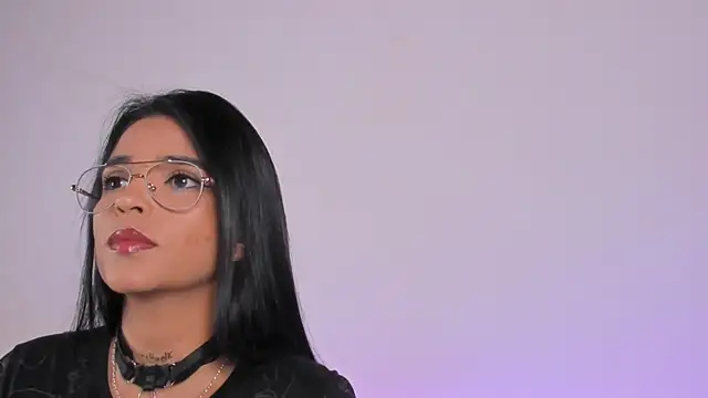 Snapshot of Sophie_Duarte chatting on April 28, 2:27 am Sophie Duarte online show from April 28, 2:27 am