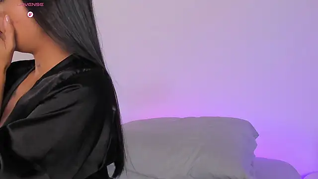 Snapshot of Sophie_Duarte chatting on June 2, 12:34 am Sophie Duarte online show from June 2, 12:34 am