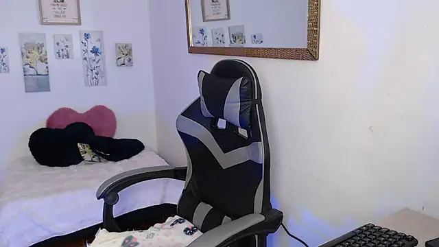 jenny  666 online show from February 6, 6:33 pm