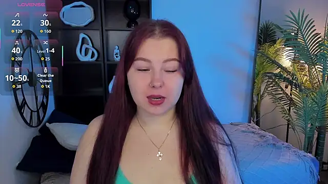 Snapshot of EffyBlush chatting on November 8, 1:33 pm EffyBlush online show from November 8, 1:33 pm