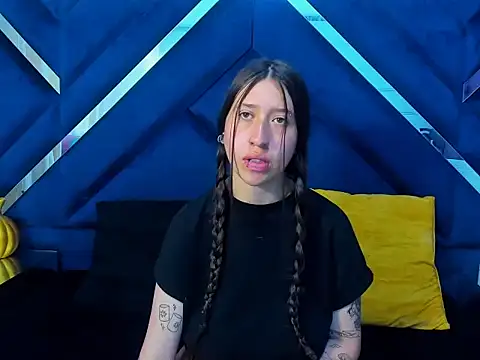 Snapshot of Venus_Morgan chatting on October 22, 4:51 pm Venus Morgan online show from October 22, 4:51 pm