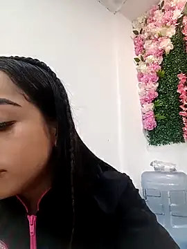 BabyCaramel18 online show from October 23, 11:03 pm