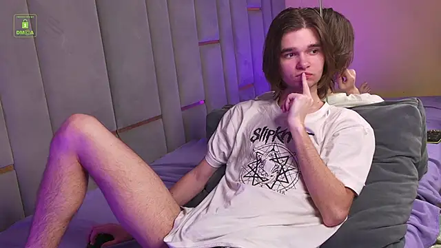 DavidLeatherhofff online show from March 8, 4:38 am