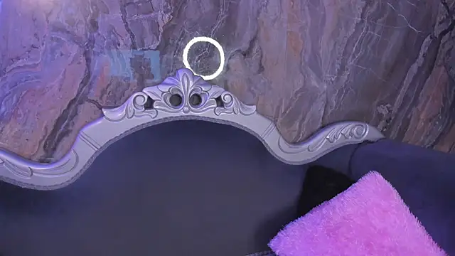 sydney miller  online show from December 16, 11:21 pm